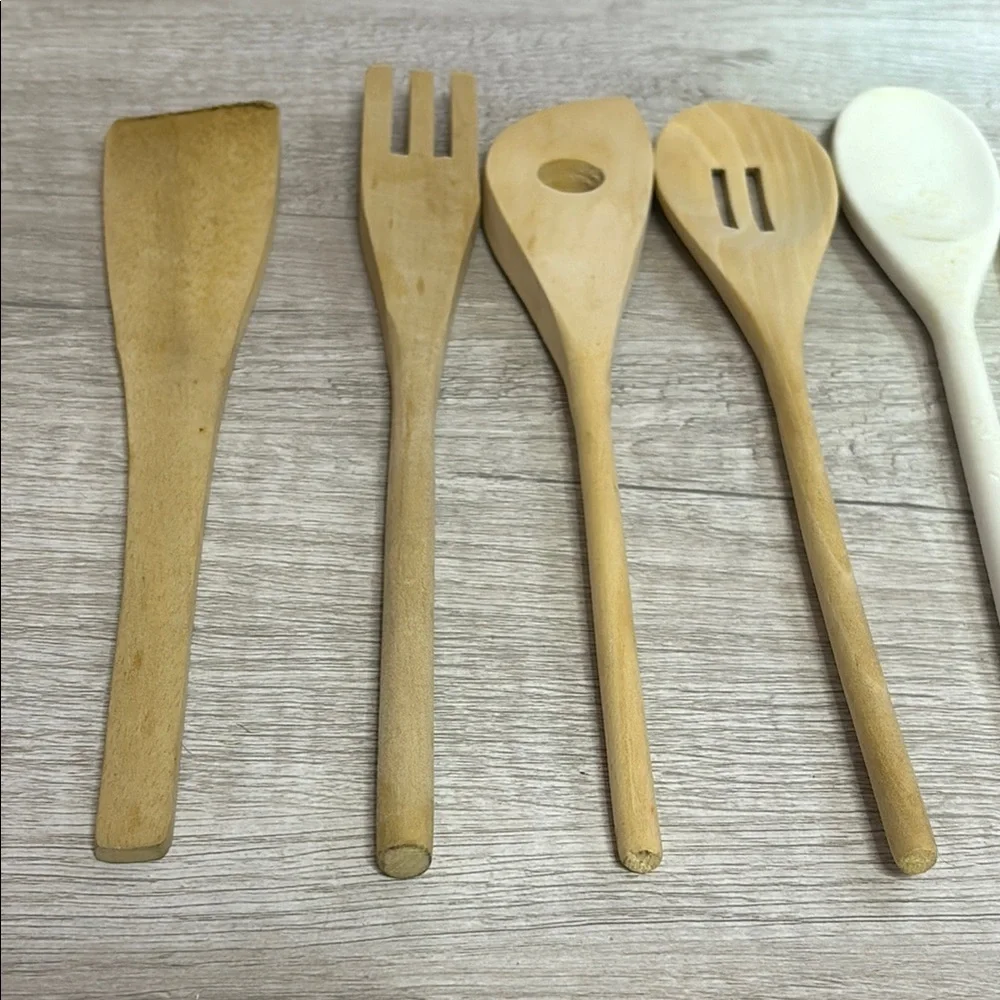 Wooden and White Kitchen Utensil Set